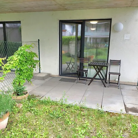 Potter With Garage Μπρνο